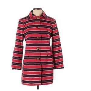 This jacket is in good condition with minor signs of wear.